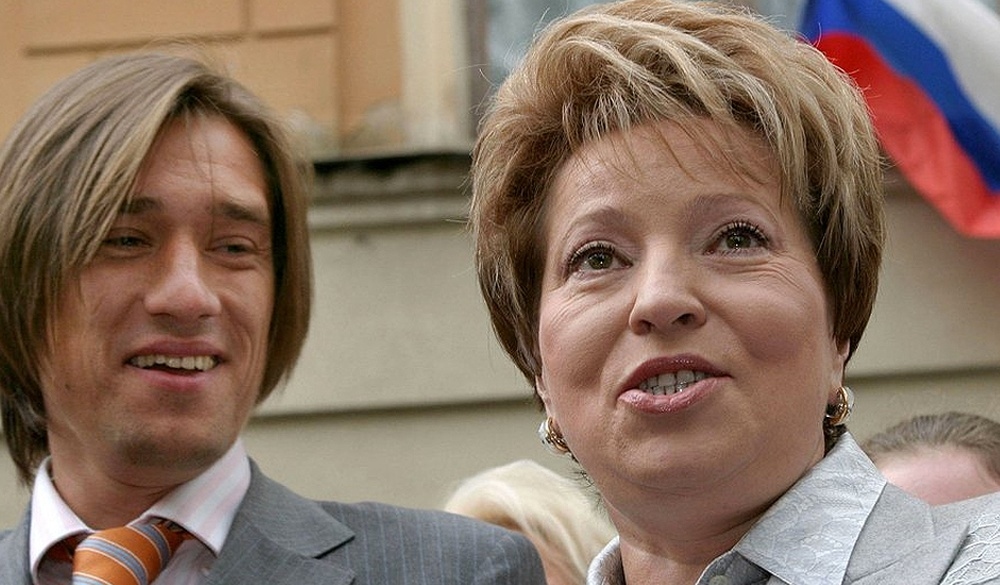 Valentina Matviyenko (right) and her son Sergei (left). Photo: Anti-Corruption Foundation (ACF)