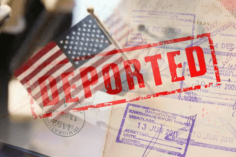 США депортировали десятки россиян — во второй раз с начала года