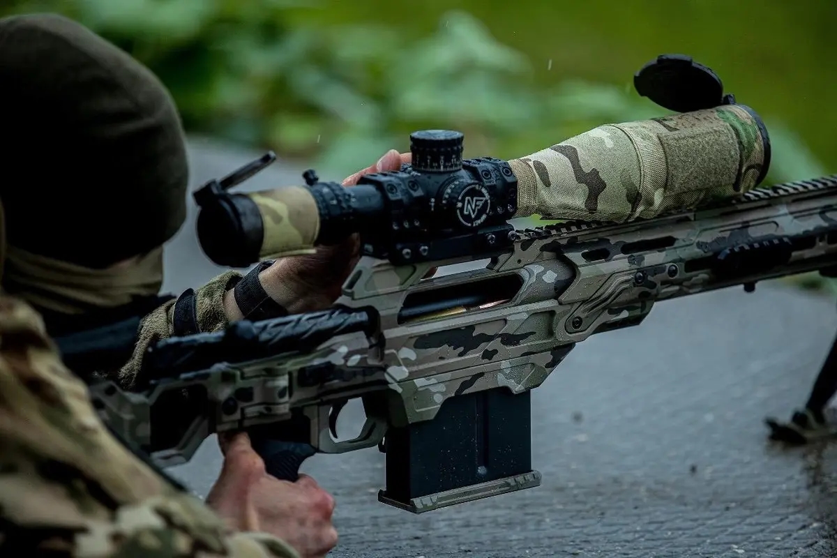 Sniper with a Canadian CDX-40 SHDW rifle and a U.S.-made Nightforce scope at a tactical shooting tournament organized by the Russian Armed Forces’ Main Directorate of Combat Training, June 2025. Photo: Lazarev Tactical 2022 Telegram channel