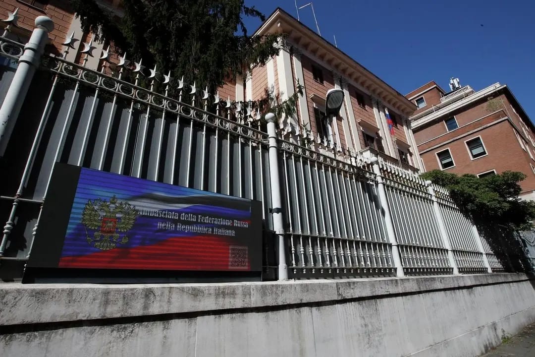 Italy expels two Russian Embassy employees suspected of spying, The Insider identifies both as GRU officers