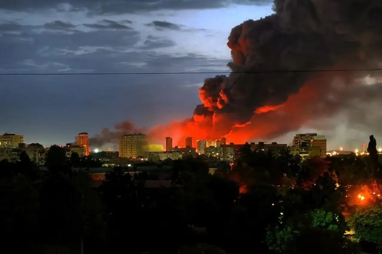 Fire at Wildberries warehouse in Krasnodar. Photo: Exilenova+