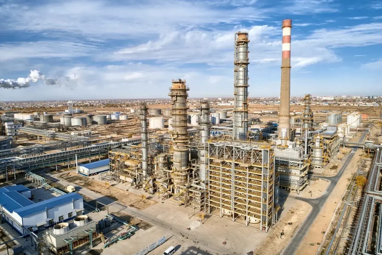 Kazakhstan in talks with Moscow to refine Russian crude and export fuel back to Russia amid gasoline shortage