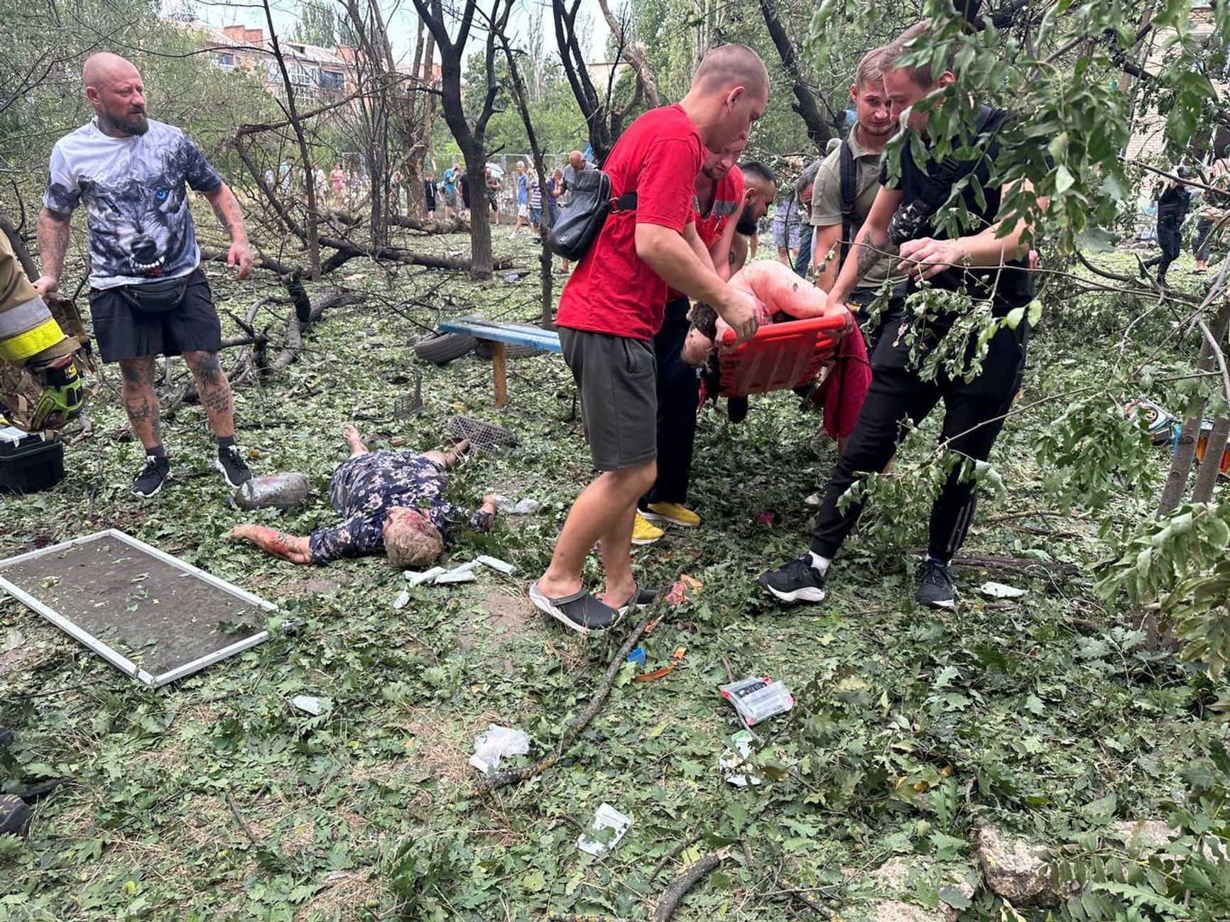 Последствия ракетного удара по Николаеву