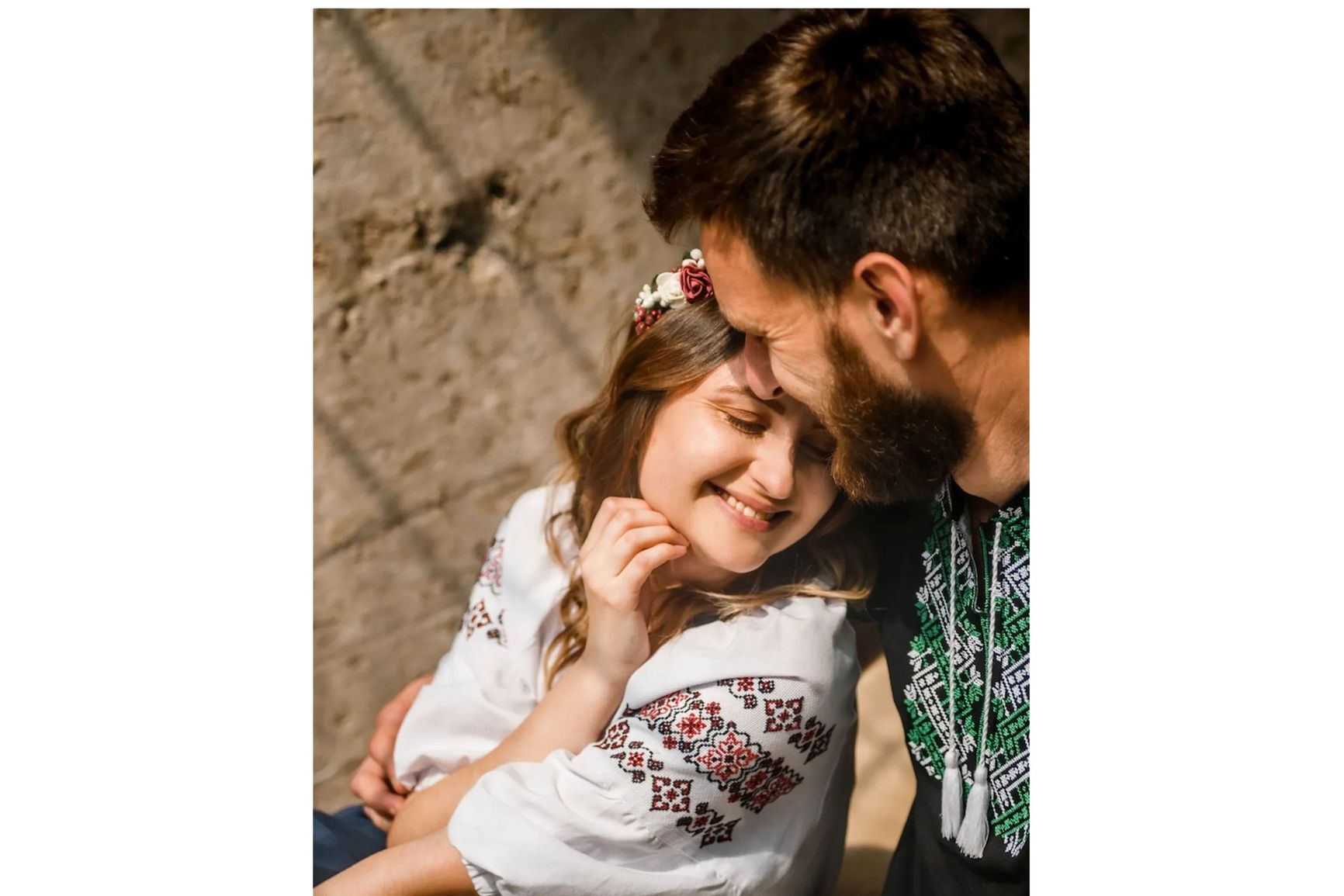 Valentina Fedorchuk and her husband Vlad Radkovsky, an underground photo shoot during the occupation of Kherson.