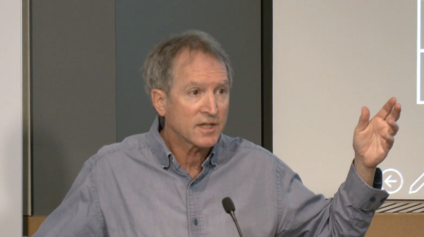 Dr. David Relman giving a talk as part an undergraduate summer research program at Stanford in 2022