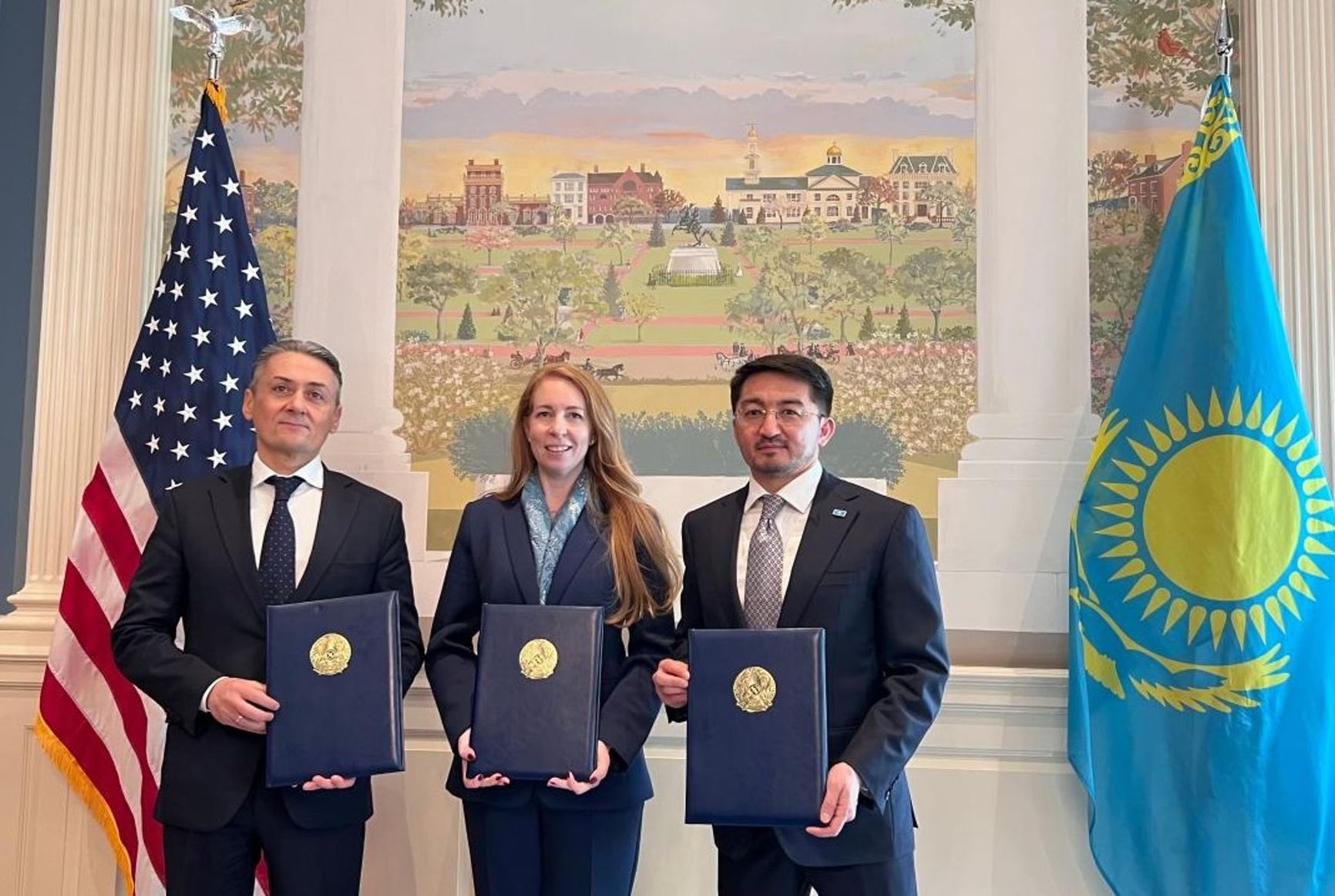 Meeting of Kazakh officials and Starlink representatives on the launch of the country’s new satellite mobile communication technology