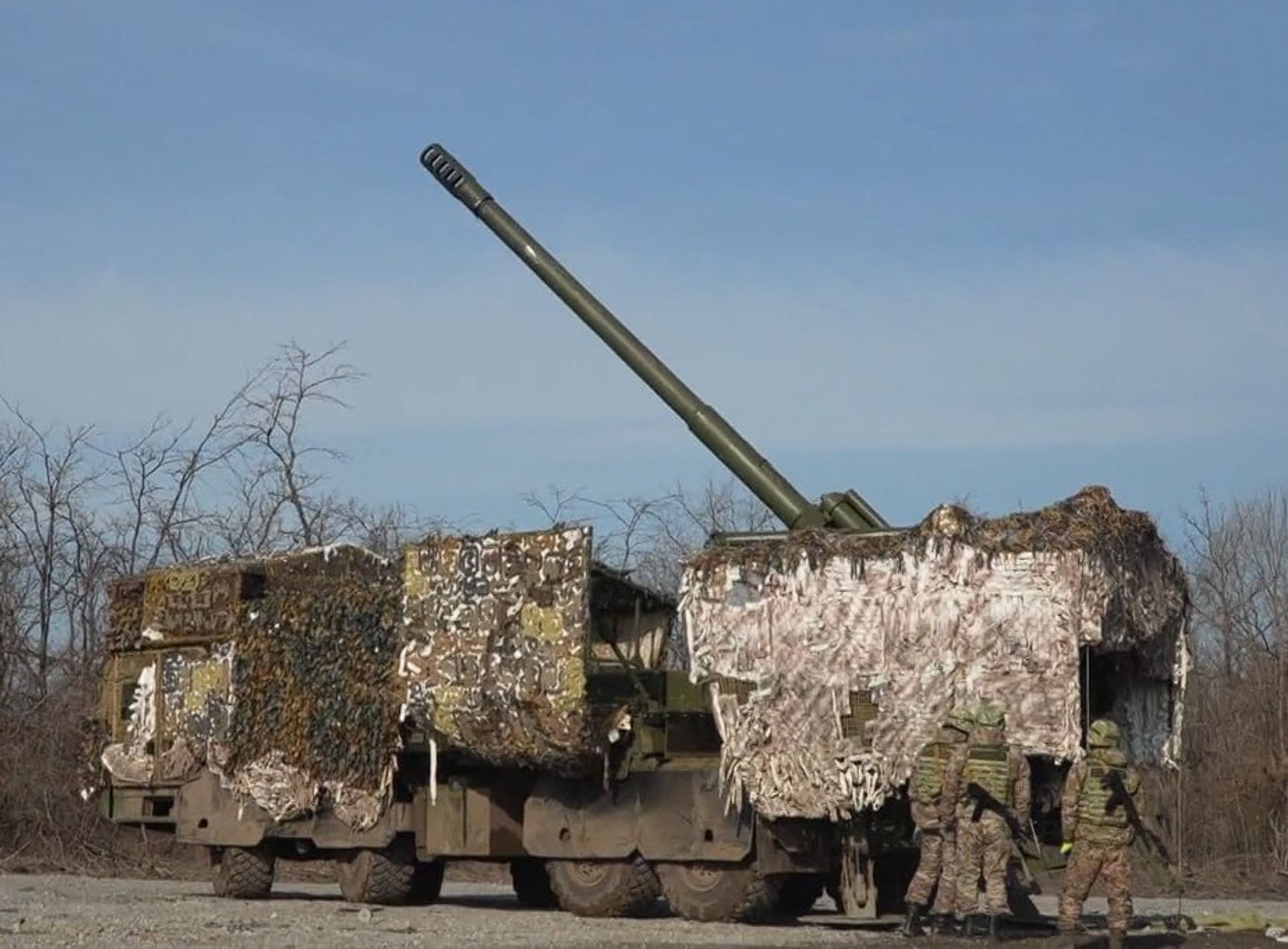 Самоходное орудие 2С44 «Гиацинт-К» на колёсном шасси