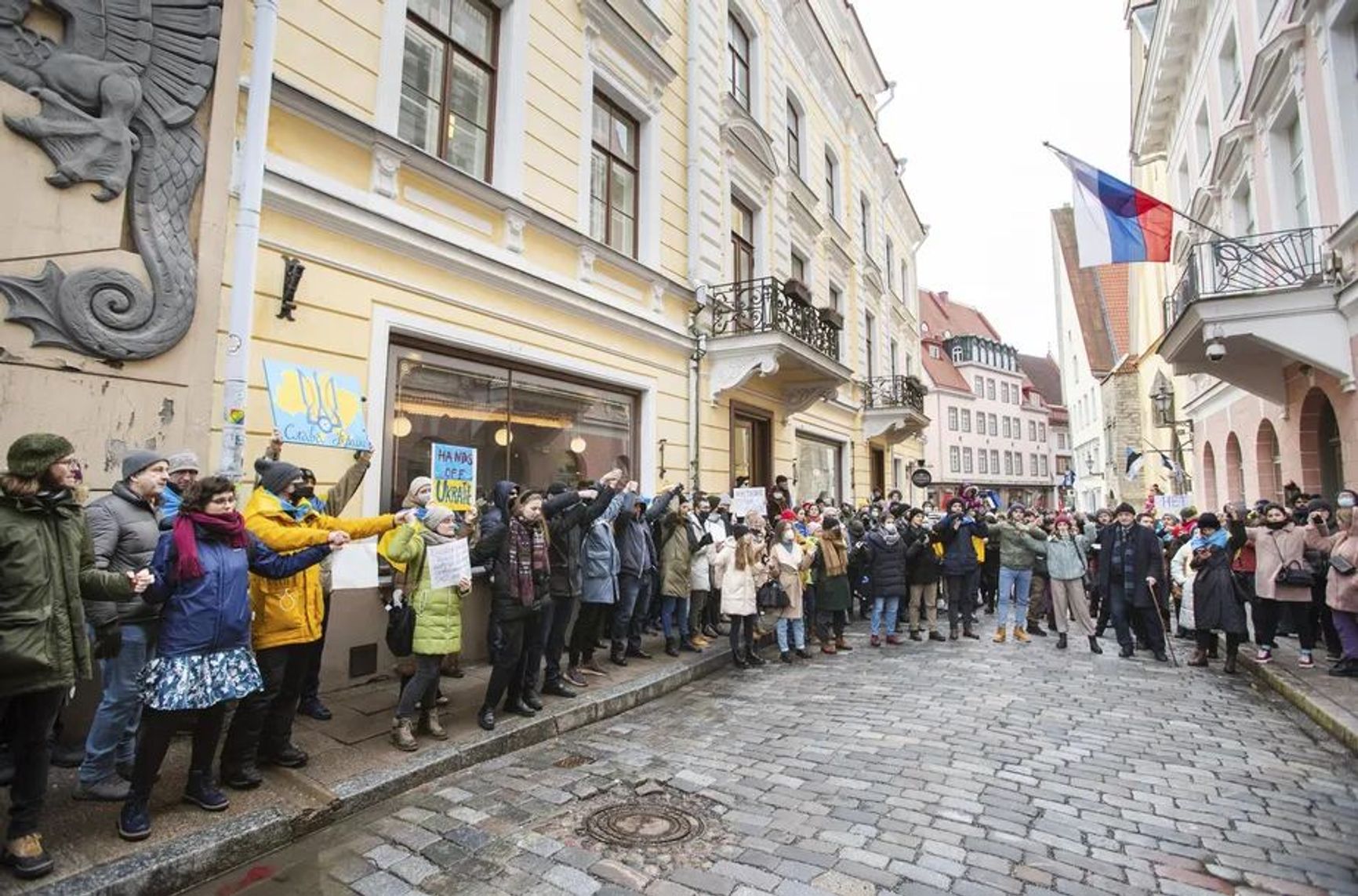 Demonstration in support of Ukraine outside the Russian embassy in Tallinn.