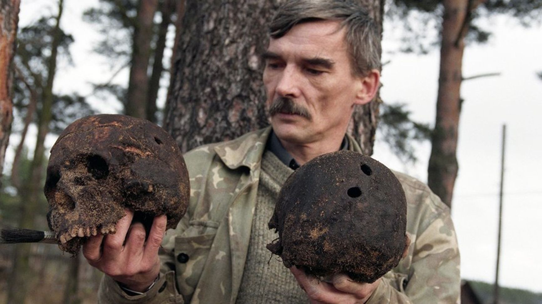 Historian Yury Dmitriev in Sandarmokh