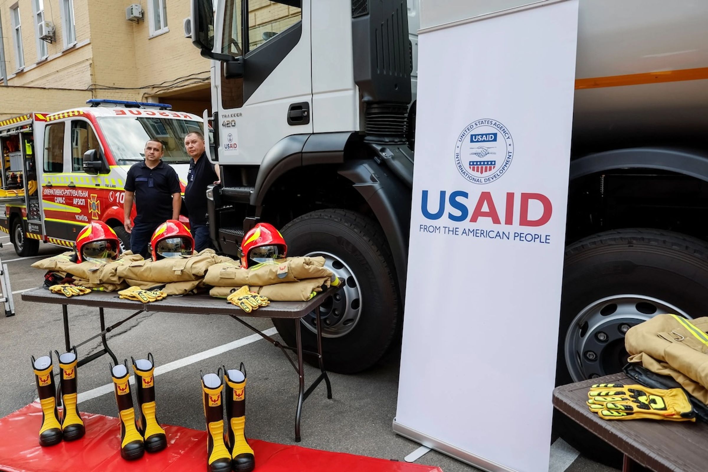 Equipment transferred to Ukrainian firefighters through USAID