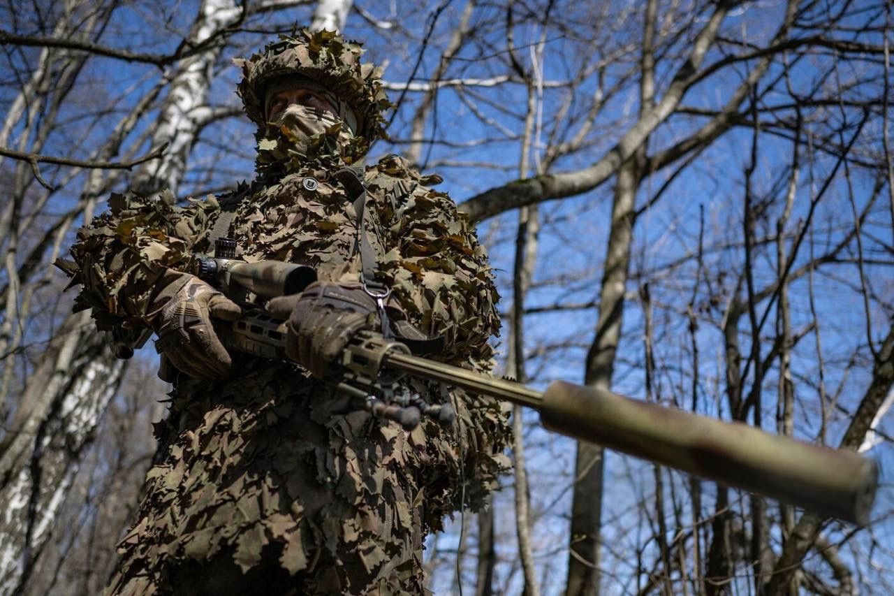 A sniper from the 7th Air Assault Division with an ORSIS rifle in the Kursk region