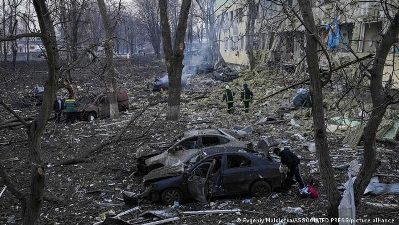 A house hit by a shell in Mariupol