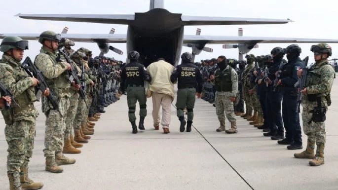 Отправка в США мексиканских наркобаронов