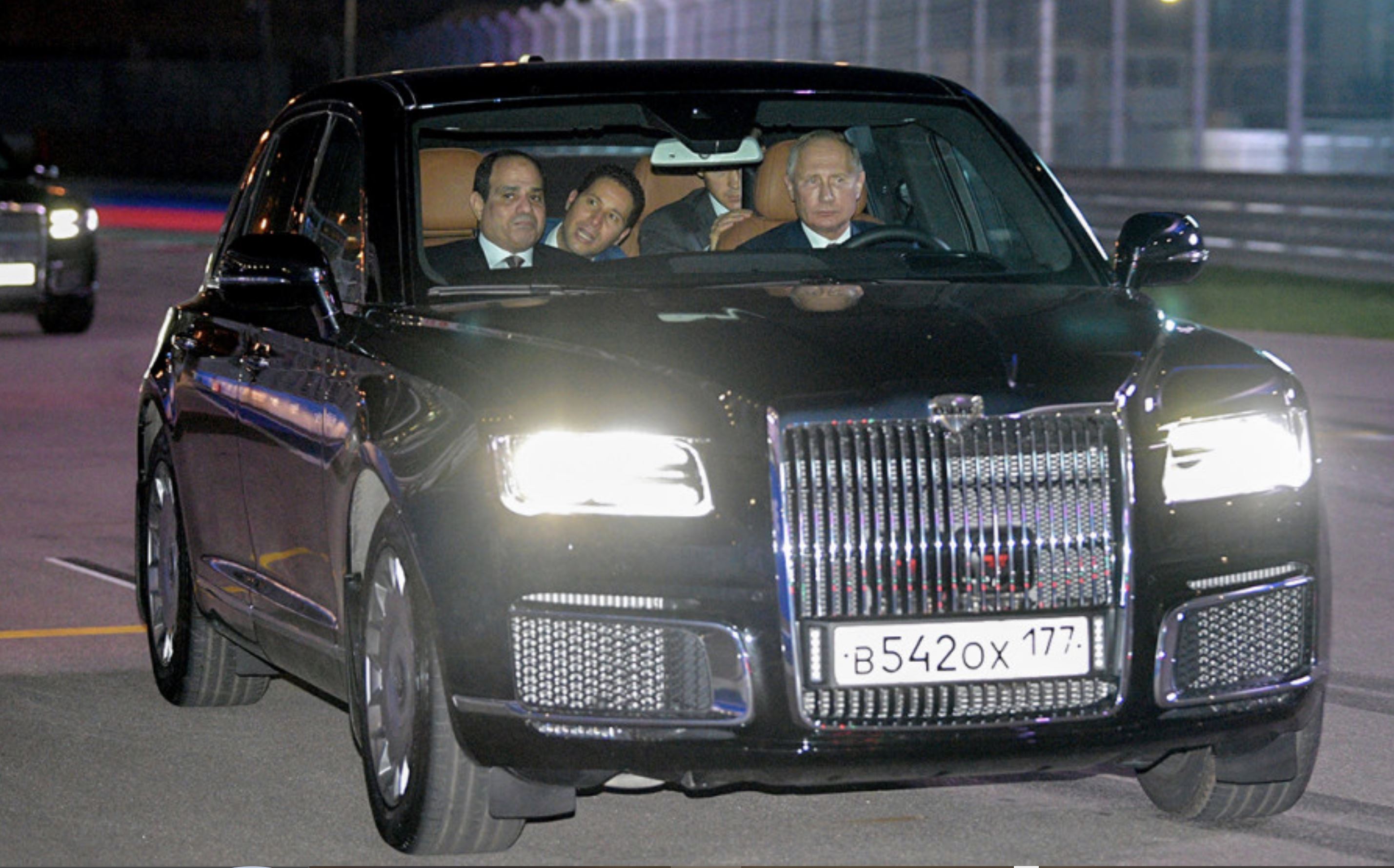 Vladimir Putin (behind the wheel) and Egyptian President Abdel Fattah el-Sisi in an Aurus car, 2018. Photo: TASS