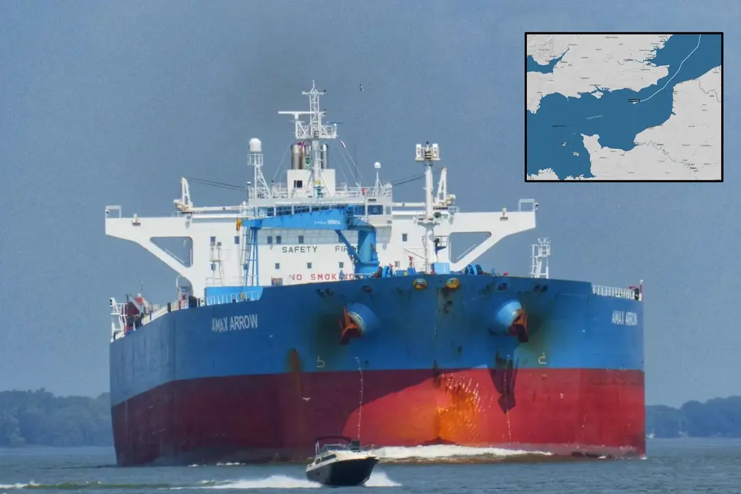First “shadow fleet” tanker passes through English Channel after British forces detain the Smyrtos, sailing near Russian Navy frigate
