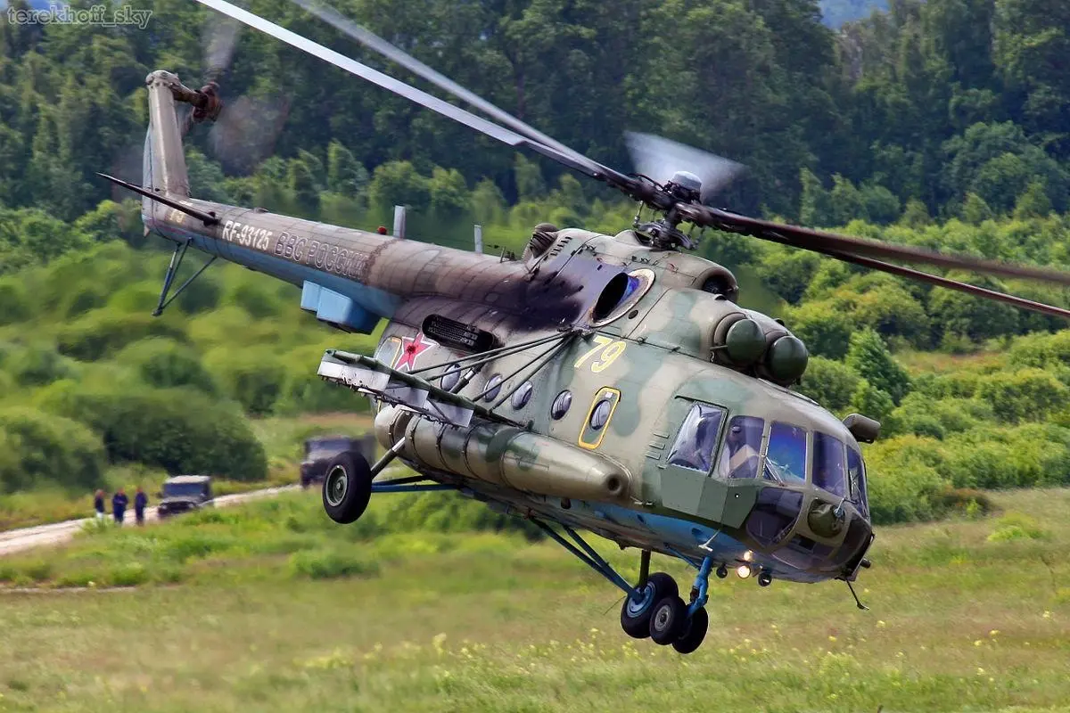 Russian Su-35 Reportedly Downs Own Mi-8 Helicopter in Friendly-Fire Incident
